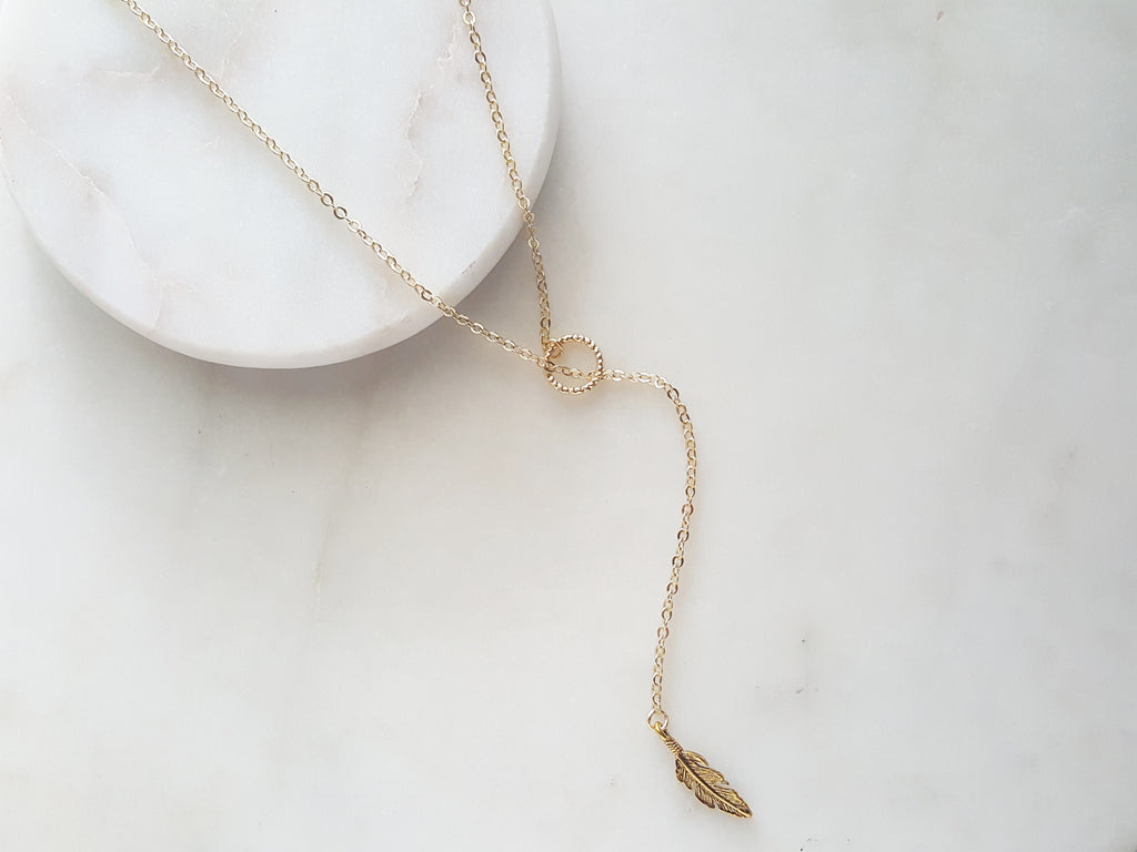 BEXO Feather Lariat